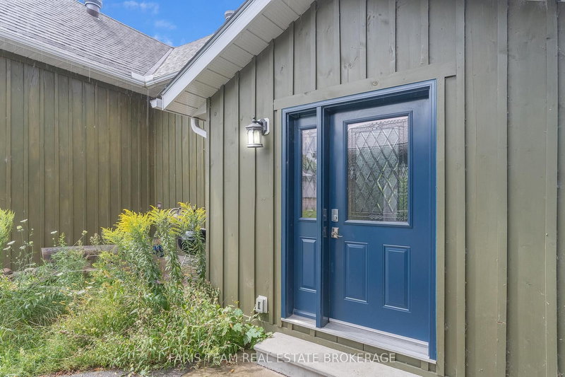 139 Veterans Lane, Tay, L0K 2A0 | Image 3