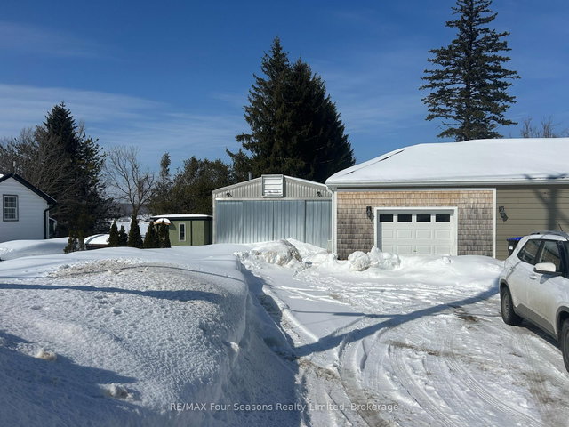 1046 County 124 Road N