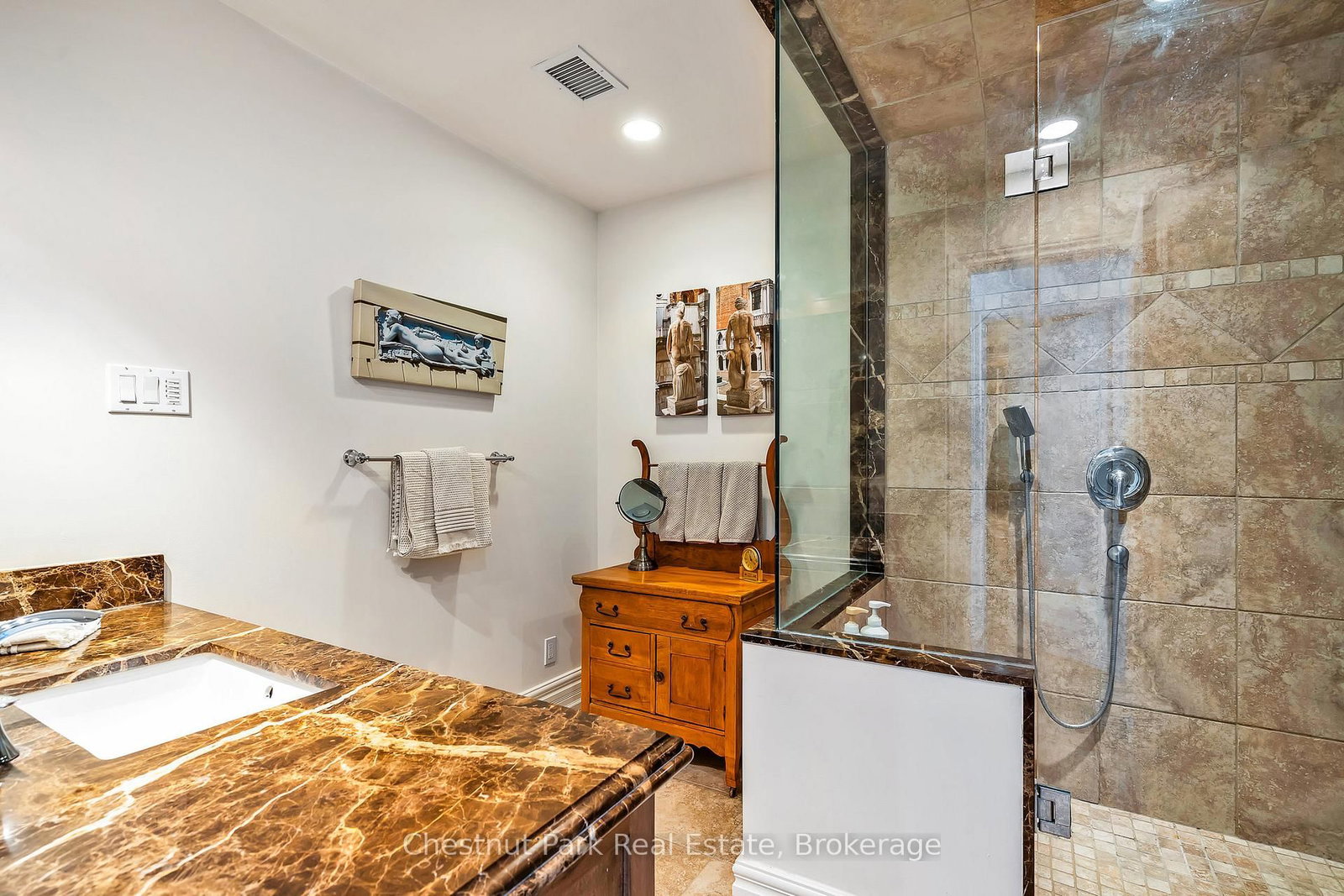 24 Ramblings Way • #1001 • Collingwood, ON photo 36