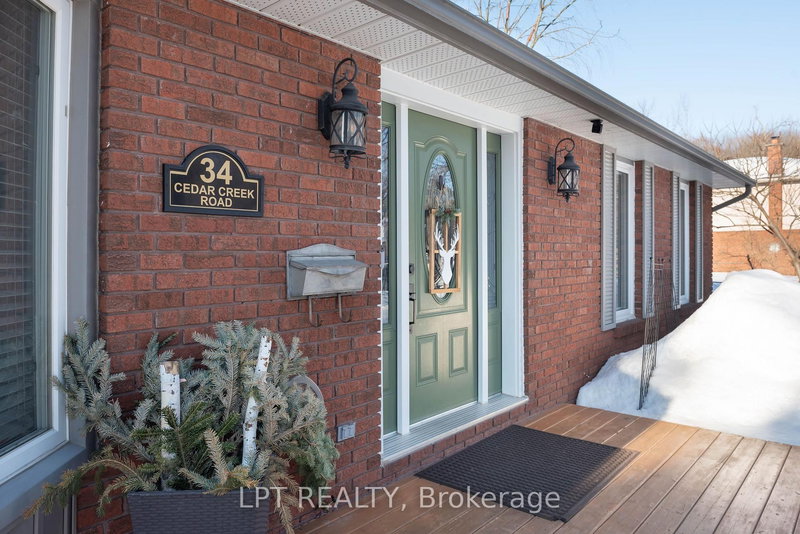 34 Cedar Creek Rd, Springwater, L9X 0P5 | Image 2