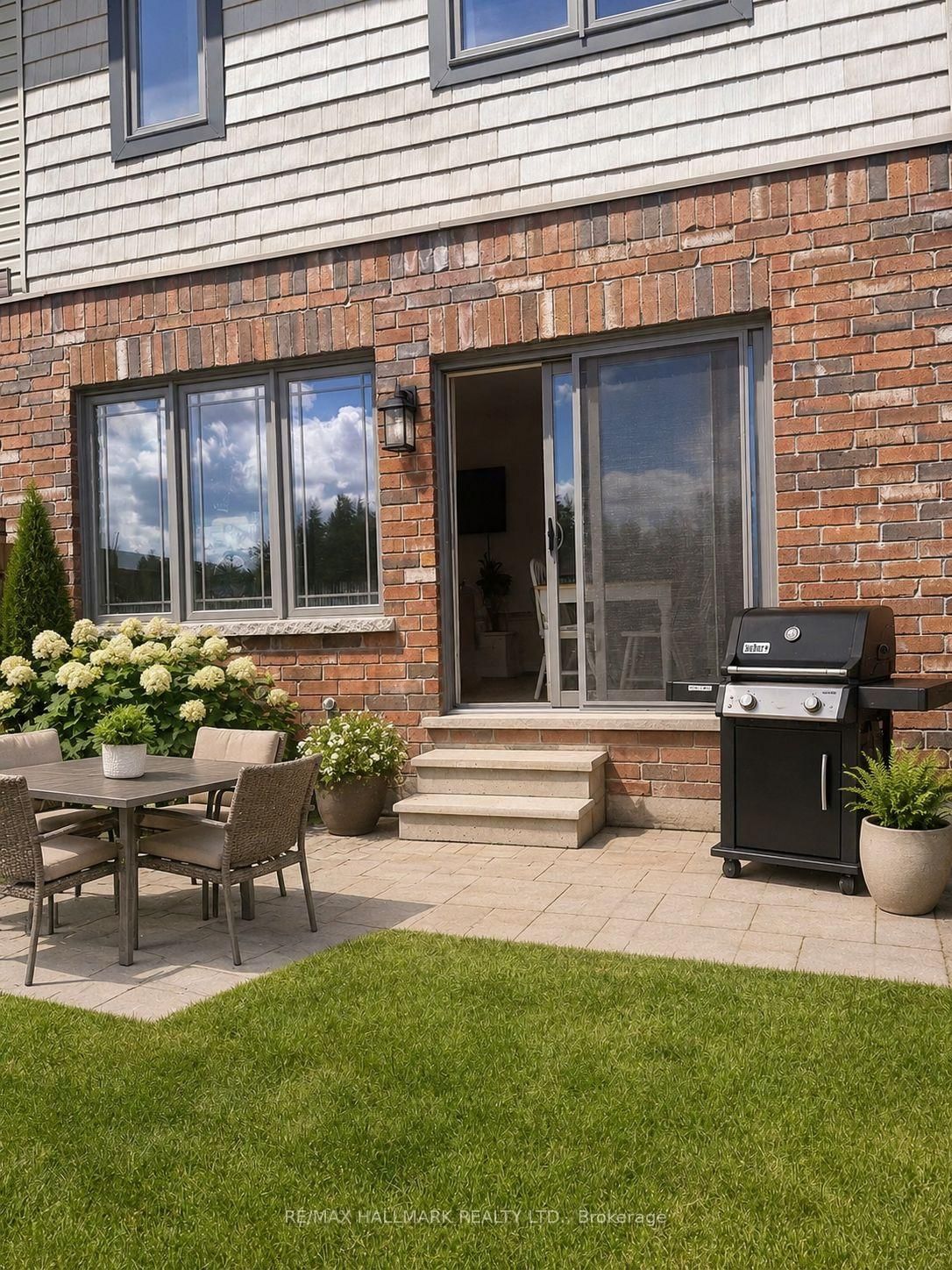 15 Deneb Street • Barrie, ON photo 17
