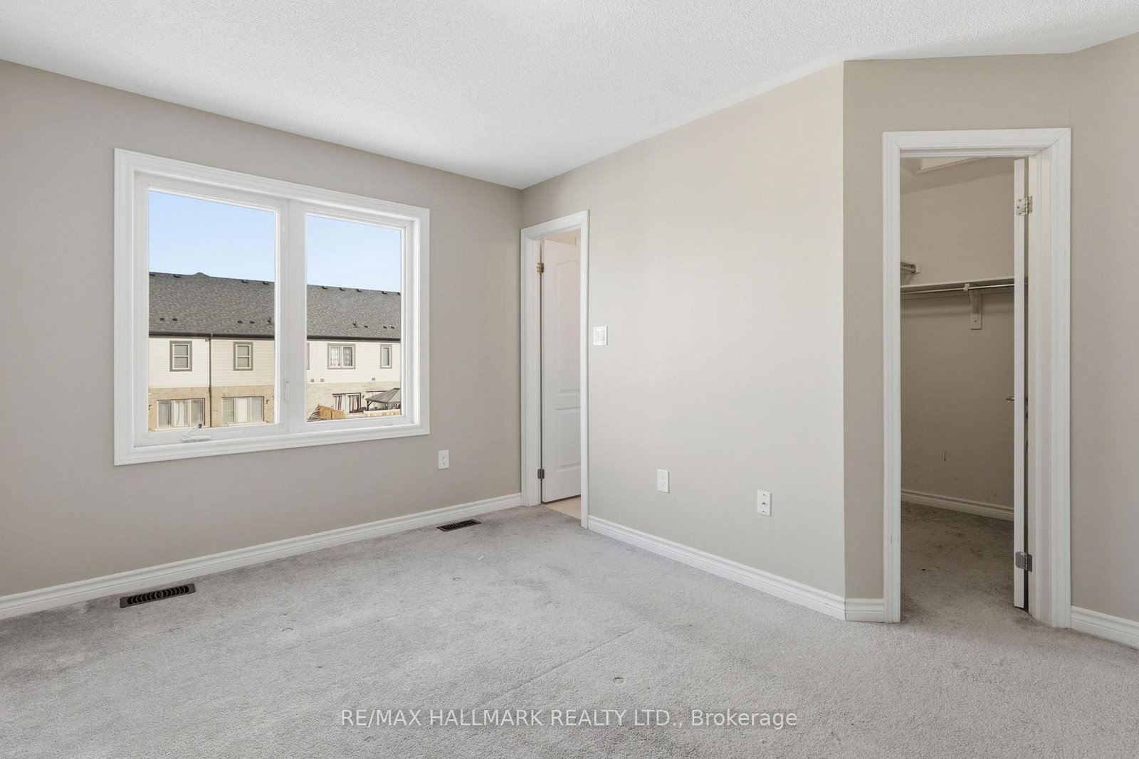 Townhouse for sale at 38 Deneb Street, Barrie, Ontario, L4M 0K6 - Ardagh - MLS: S12815006