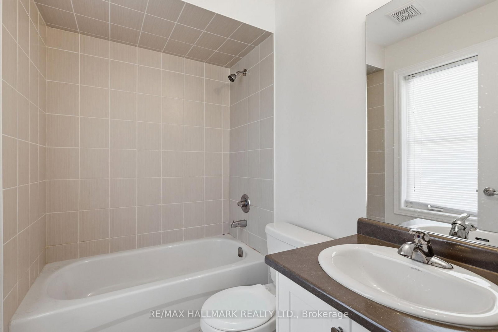 Townhouse for sale at 38 Deneb Street, Barrie, Ontario, L4M 0K6 - Ardagh - MLS: S12815006