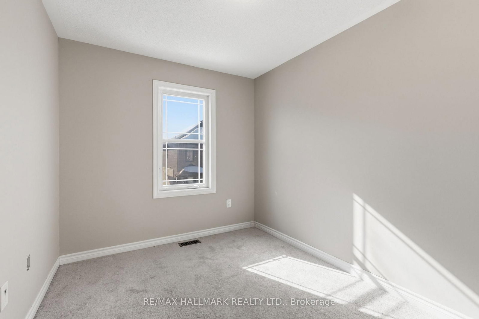 Townhouse for sale at 38 Deneb Street, Barrie, Ontario, L4M 0K6 - Ardagh - MLS: S12815006