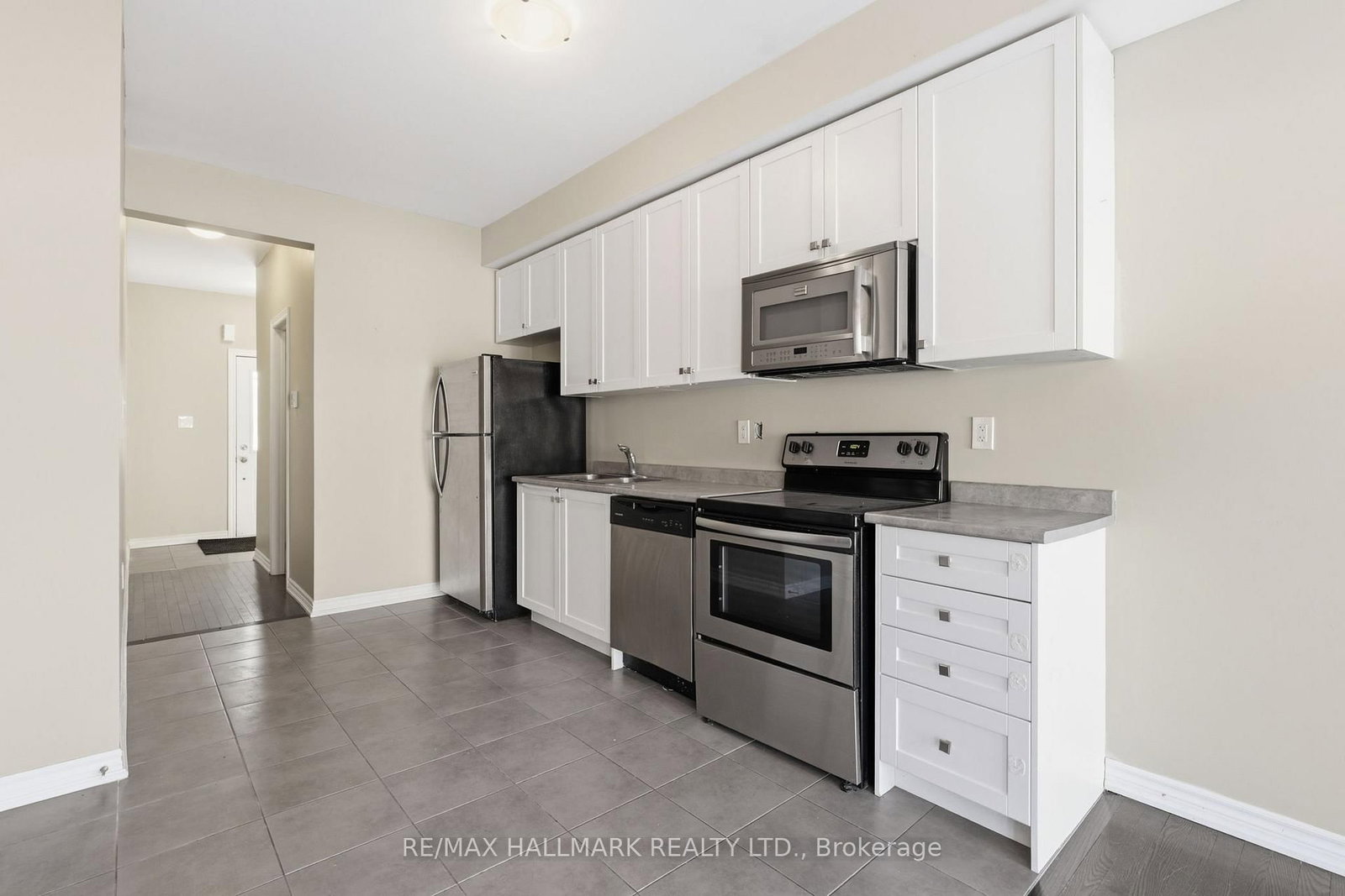 Townhouse for sale at 38 Deneb Street, Barrie, Ontario, L4M 0K6 - Ardagh - MLS: S12815006