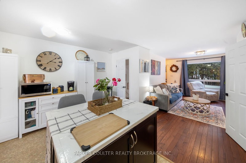 3367 Azcona Ave, Severn, Ontario