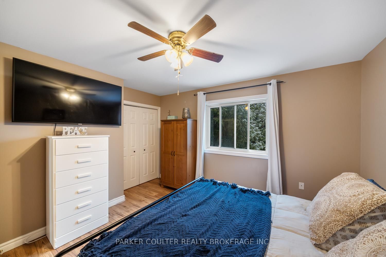 Semi-Detached House for sale at 3367 Azcona Avenue, Severn, Ontario, L0K 1G0 - West Shore - MLS: S12815850