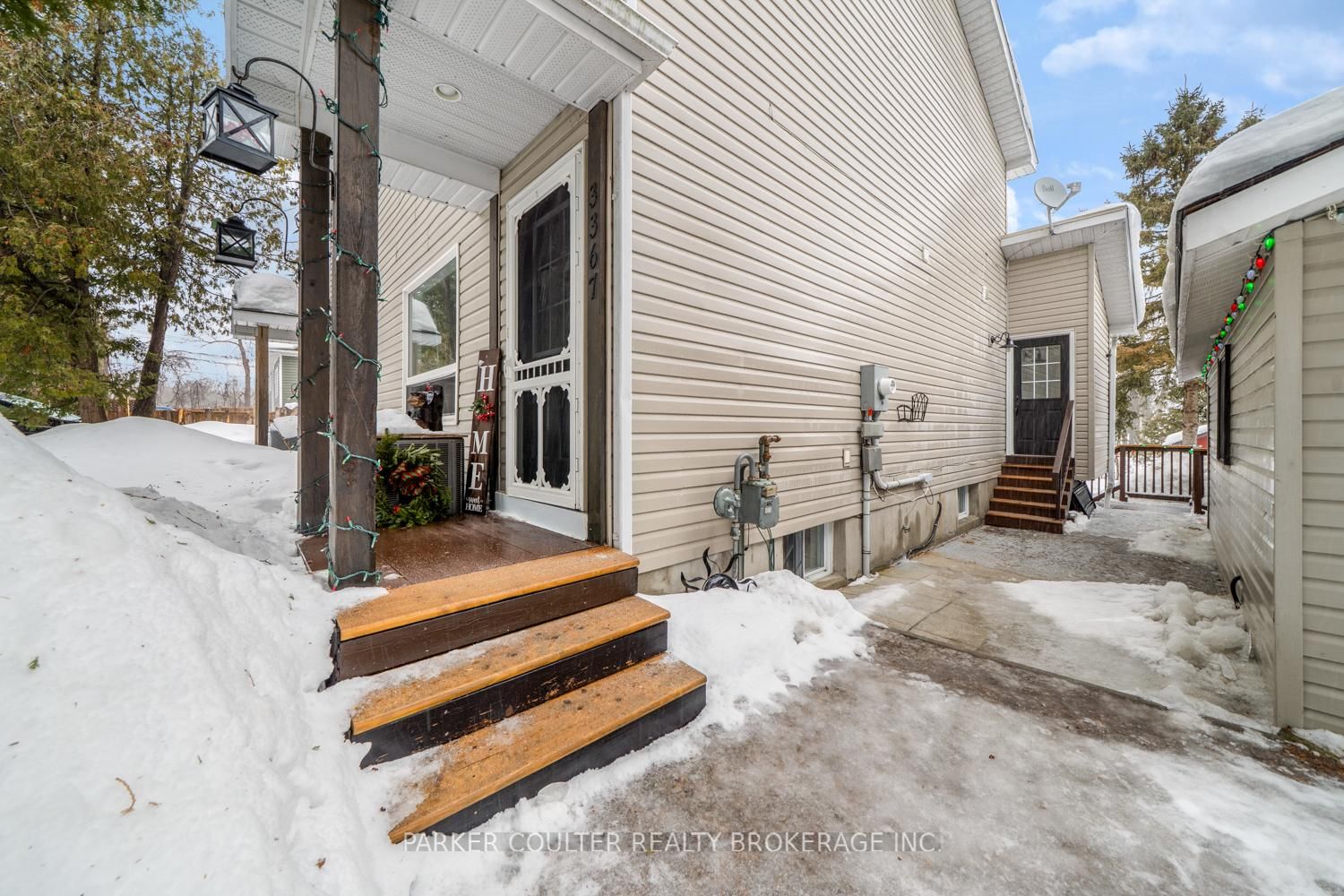 Semi-Detached House for sale at 3367 Azcona Avenue, Severn, Ontario, L0K 1G0 - West Shore - MLS: S12815850