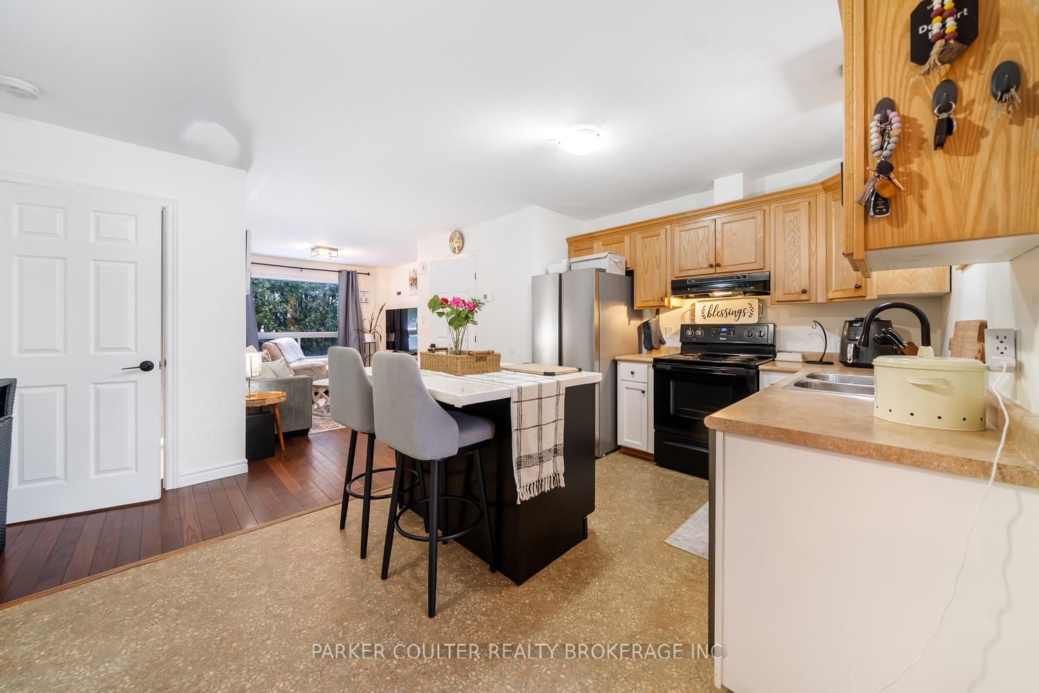 Semi-Detached House for sale at 3367 Azcona Avenue, Severn, Ontario, L0K 1G0 - West Shore - MLS: S12815850