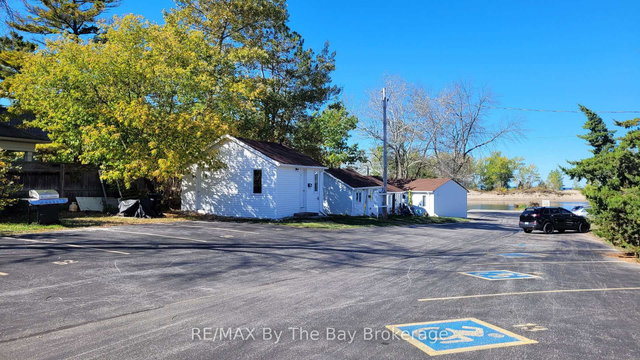 D04 - 280 RIVER Road E