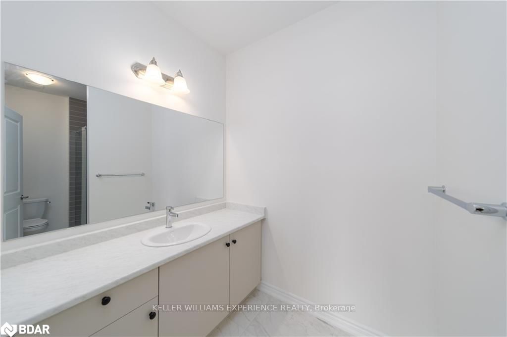 Detached House for sale at 60 Gemini Drive, Barrie, Ontario, L9J 0C3 - Rural Barrie Southeast - MLS: S12816114