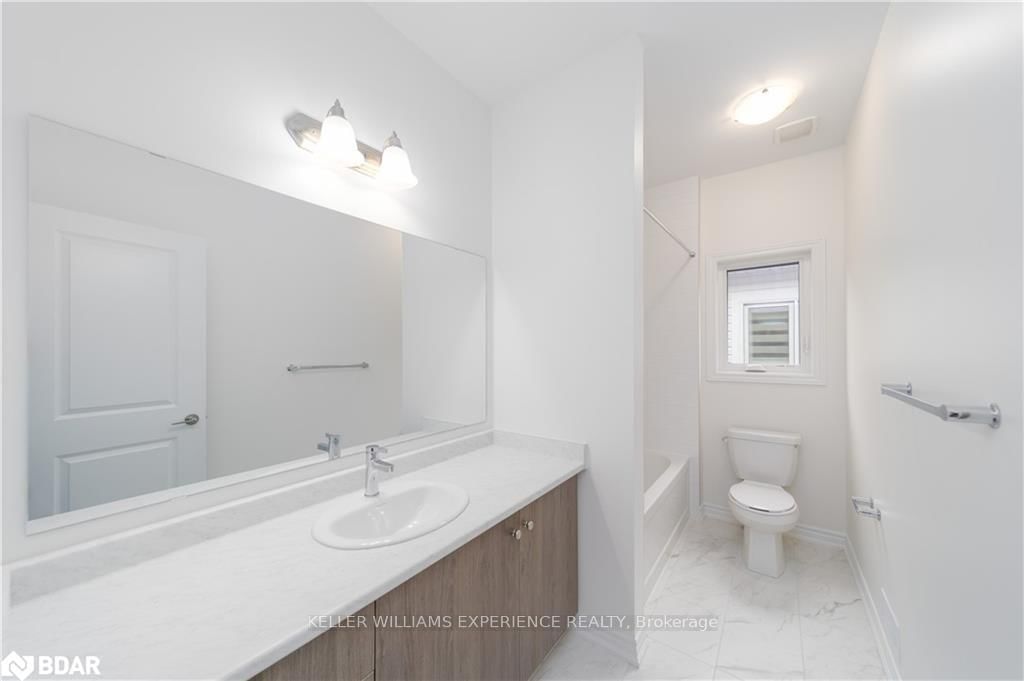 Detached House for sale at 60 Gemini Drive, Barrie, Ontario, L9J 0C3 - Rural Barrie Southeast - MLS: S12816114