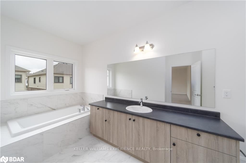 Detached House for sale at 60 Gemini Drive, Barrie, Ontario, L9J 0C3 - Rural Barrie Southeast - MLS: S12816114