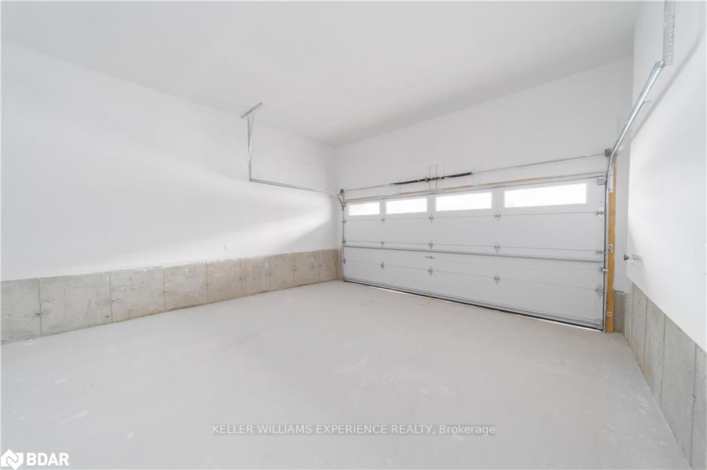 Detached House for sale at 60 Gemini Drive, Barrie, Ontario, L9J 0C3 - Rural Barrie Southeast - MLS: S12816114