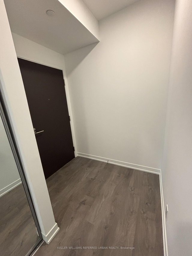 1611 - 39 Mary Street