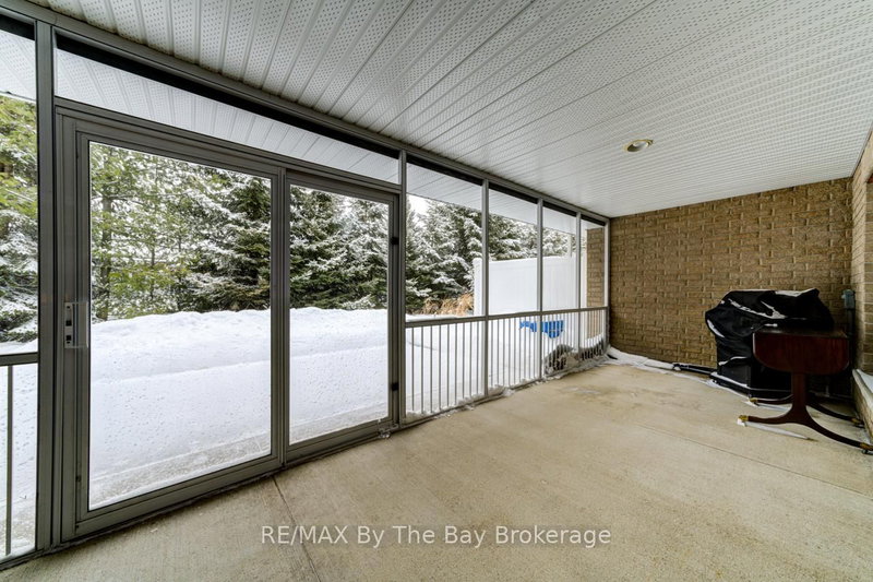 65 MEADOW Lane, Wasaga Beach, L9Z 0A3 | Image 2