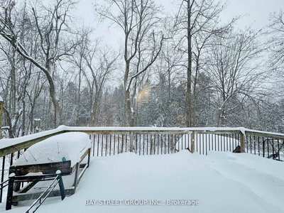 28 Shalom Way, Barrie, Ontario image-0-4