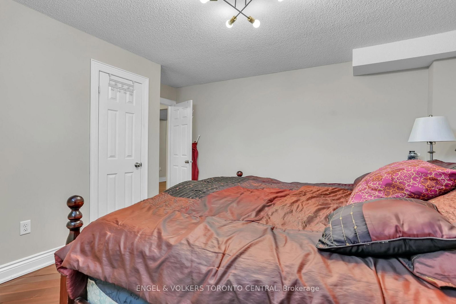 Detached House for sale at 239 Country Lane, Barrie, Ontario, L4N 0W2 - Painswick South - MLS: S12819608