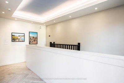 308-306 Essa Road, Barrie, Ontario image-0-4