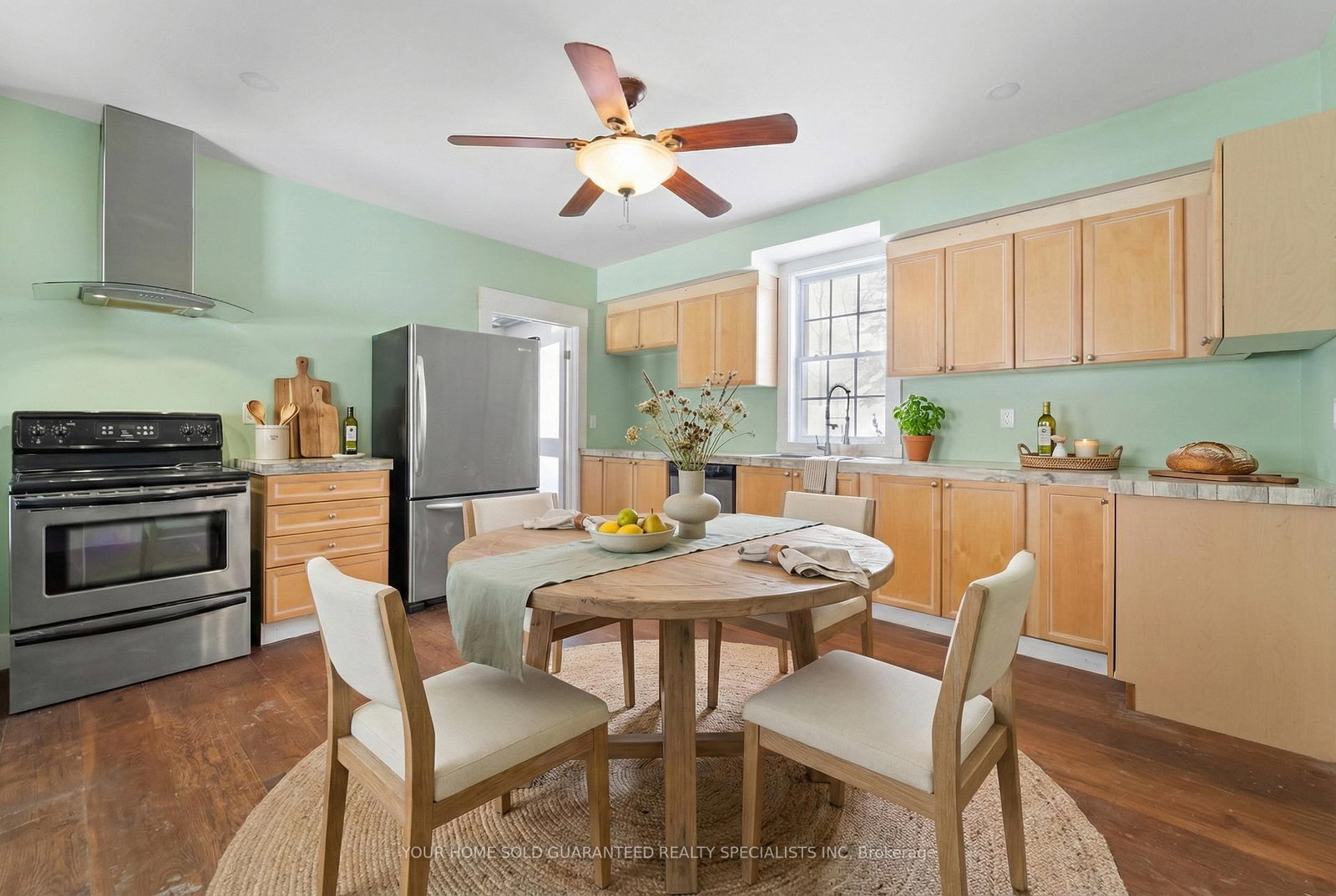 Listing Image 7