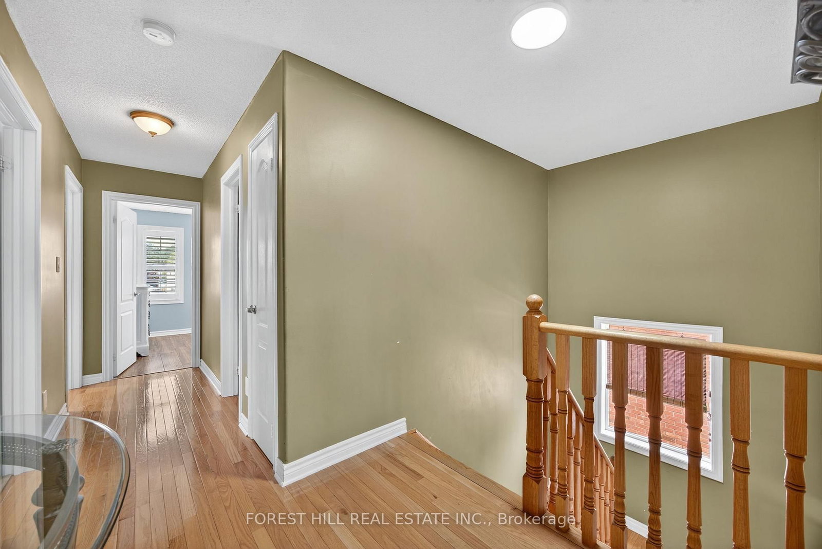 Detached House for sale at 31 Connaught Lane, Barrie, Ontario, L4M 0A6 - Innis-Shore - MLS: S12825068