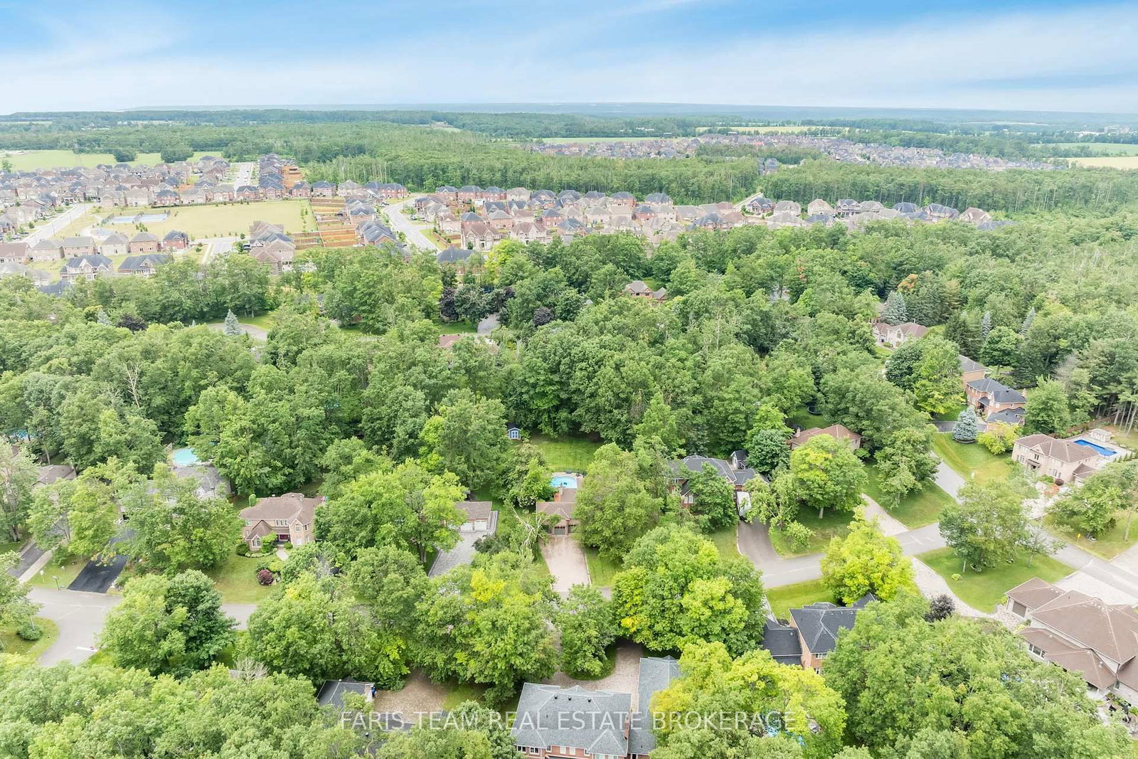 Detached House for sale at 6 Alana Drive, Springwater, Ontario, L9X 0S2 - Centre Vespra - MLS: S12826532