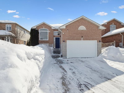 19 LESLIE Ave | Barrie | Image