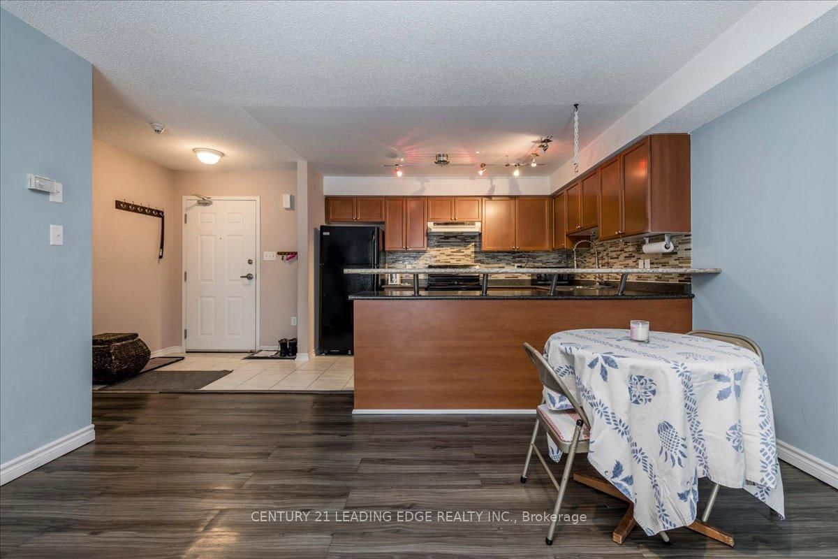 43 Coulter Street • #20 • Barrie, ON photo 2