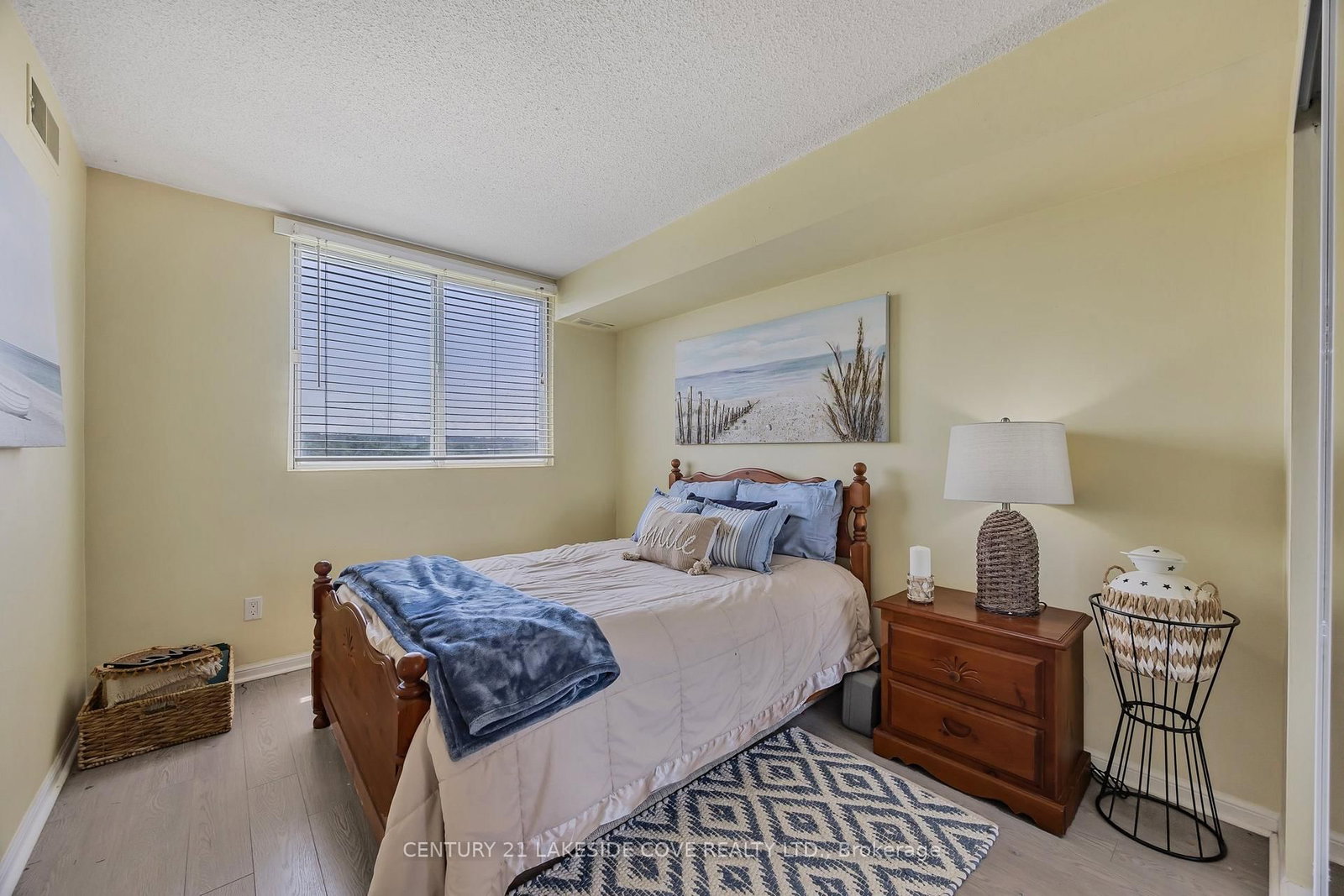 Condo for sale at 711-75 Ellen Street, Barrie, Ontario, L4N 7R6 - City Centre - MLS: S12831488