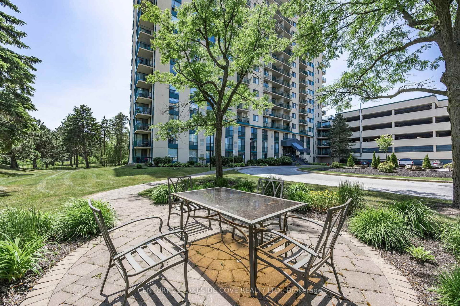 Condo for sale at 711-75 Ellen Street, Barrie, Ontario, L4N 7R6 - City Centre - MLS: S12831488