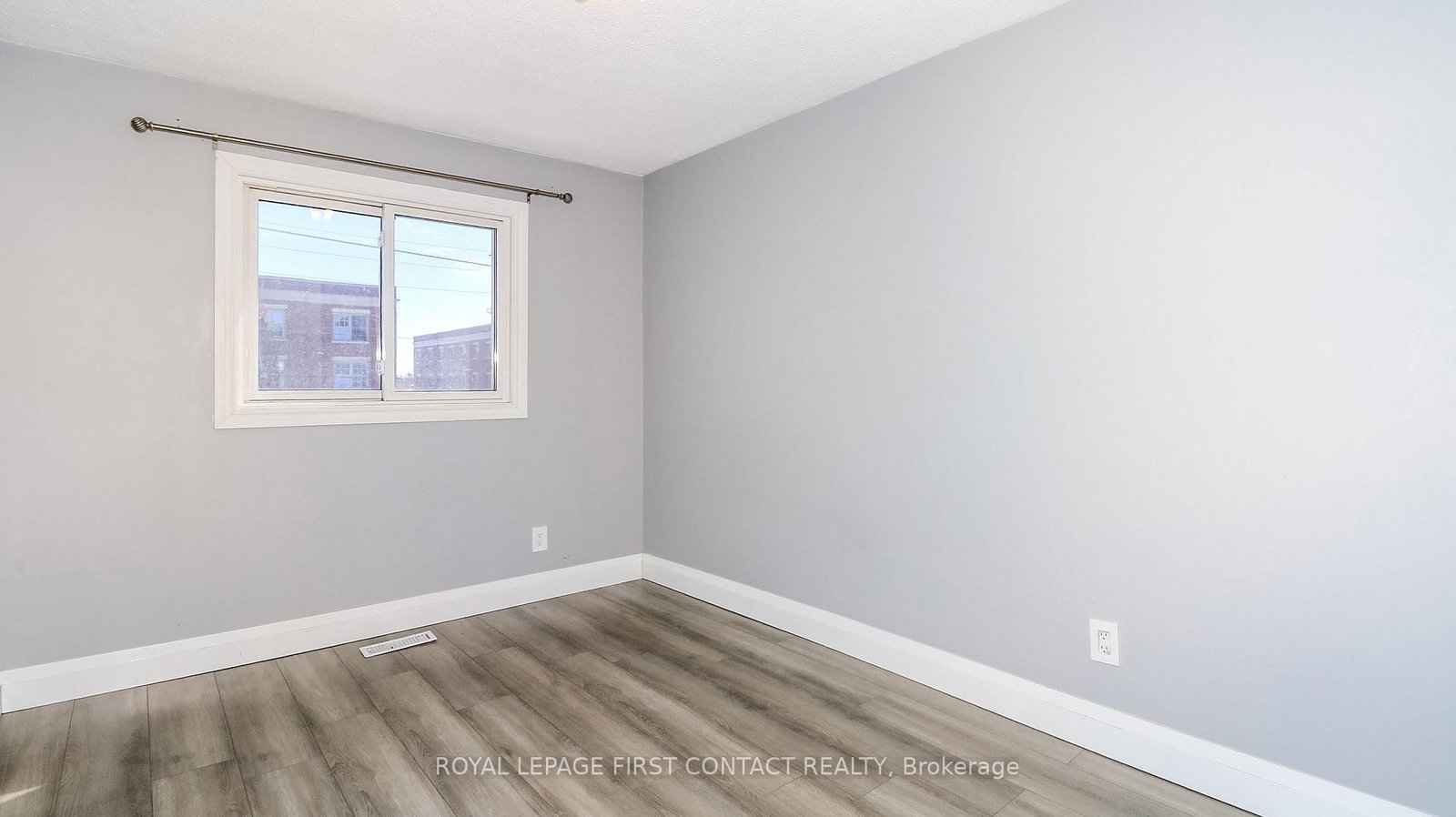 Townhouse for sale at Unit #10-261 Rose Street, Barrie, Ontario, L4M 2V3 - Wellington - MLS: S12833614