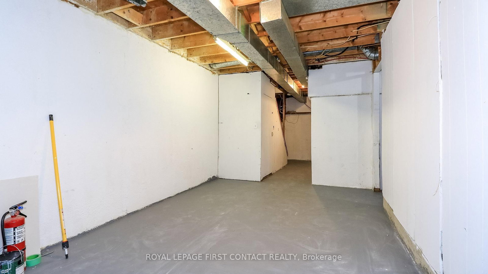 Townhouse for sale at Unit #10-261 Rose Street, Barrie, Ontario, L4M 2V3 - Wellington - MLS: S12833614