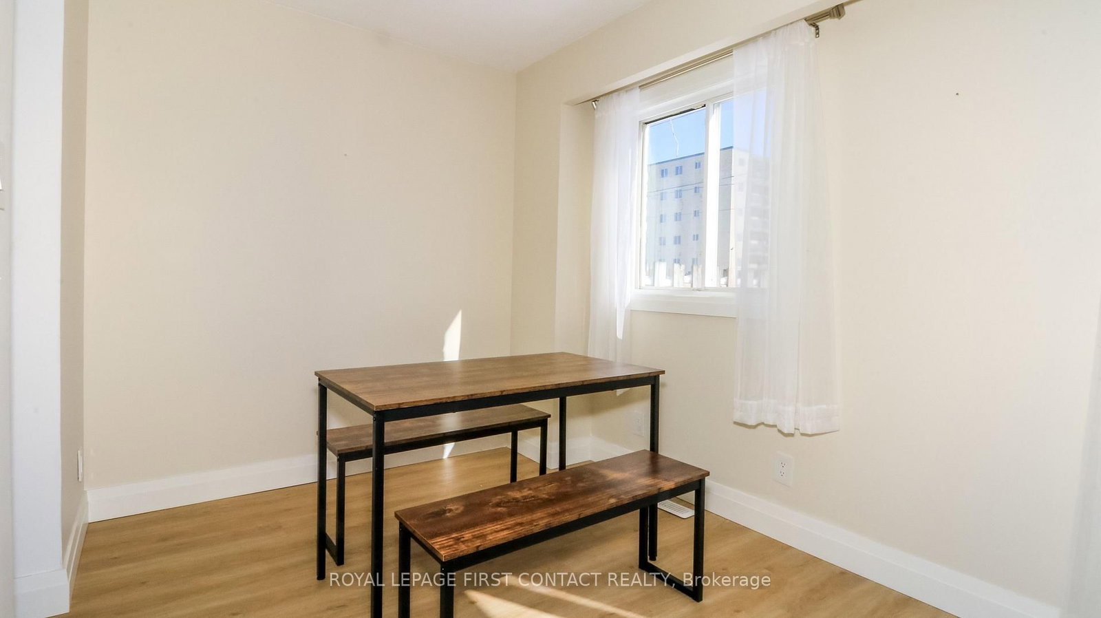 Townhouse for sale at Unit #10-261 Rose Street, Barrie, Ontario, L4M 2V3 - Wellington - MLS: S12833614