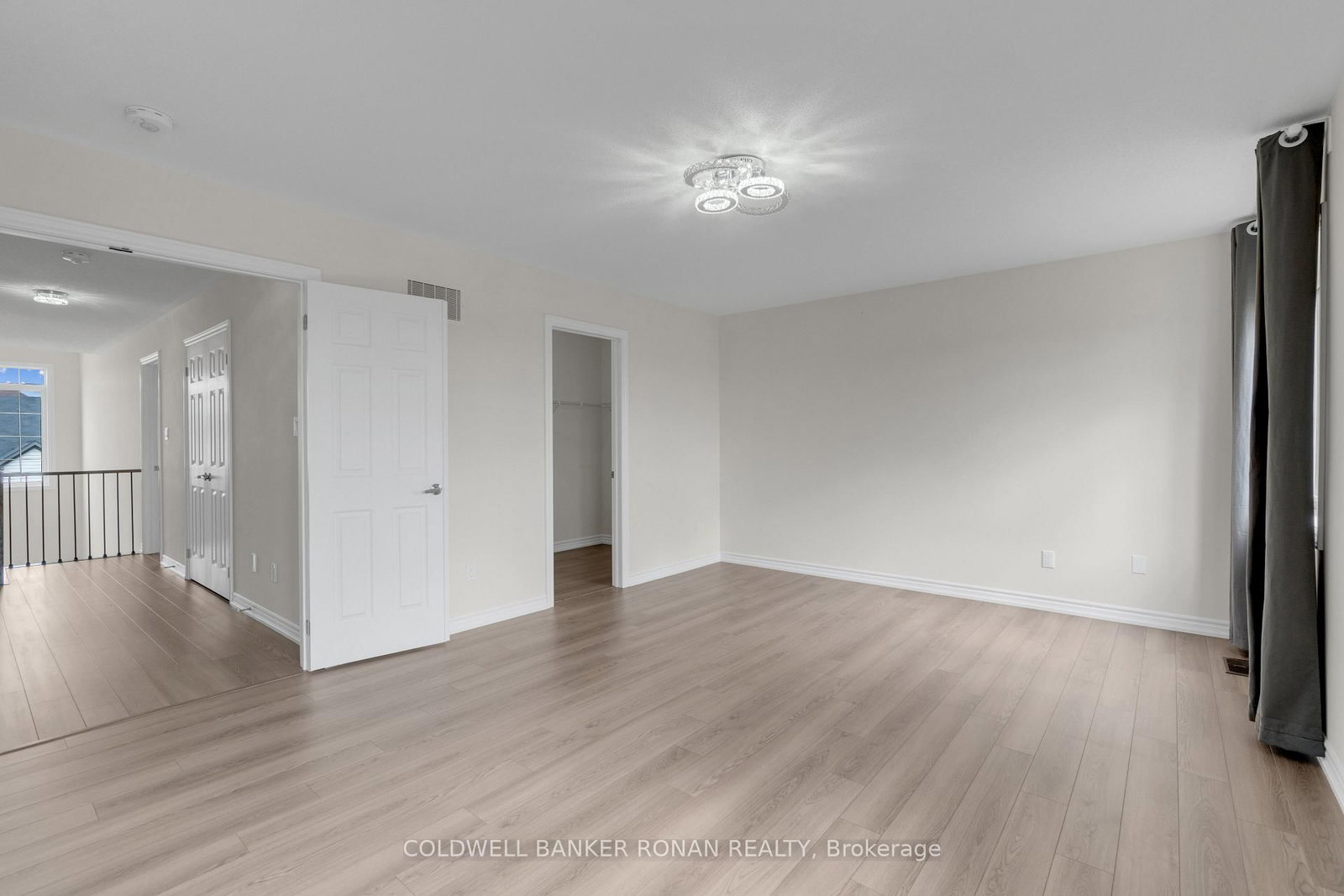 Detached House for sale at 203 Roy Drive, Clearview, Ontario, L0M 1S0 - Stayner - MLS: S12835368