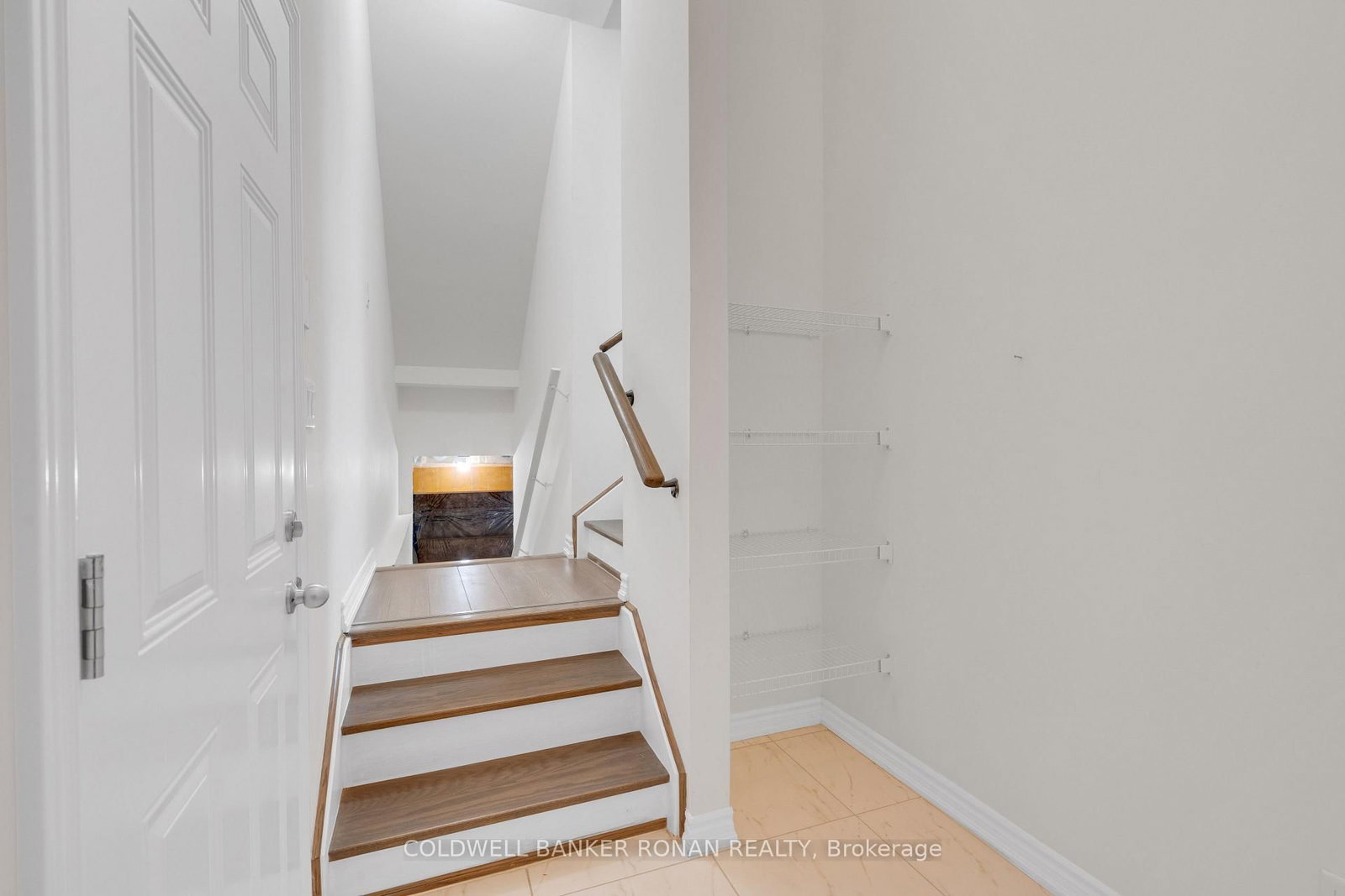 Detached House for sale at 203 Roy Drive, Clearview, Ontario, L0M 1S0 - Stayner - MLS: S12835368