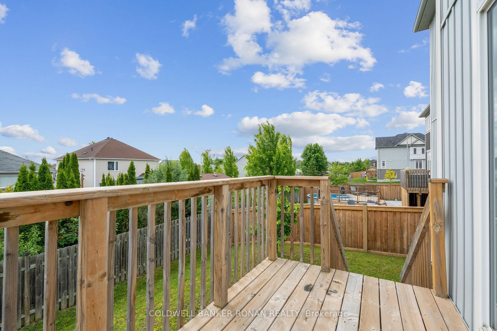 Detached House for sale at 203 Roy Drive, Clearview, Ontario, L0M 1S0 - Stayner - MLS: S12835368