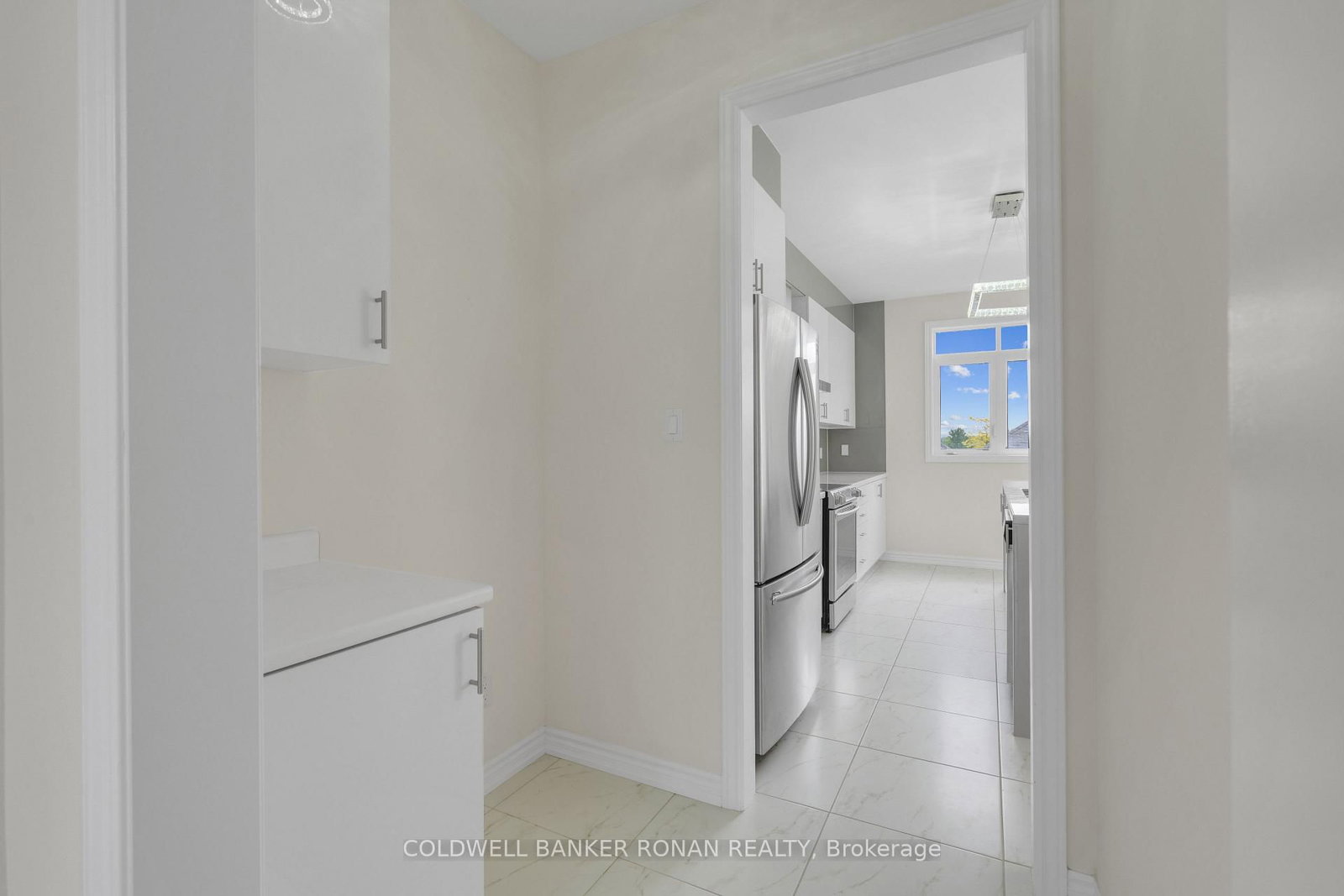 Detached House for sale at 203 Roy Drive, Clearview, Ontario, L0M 1S0 - Stayner - MLS: S12835368