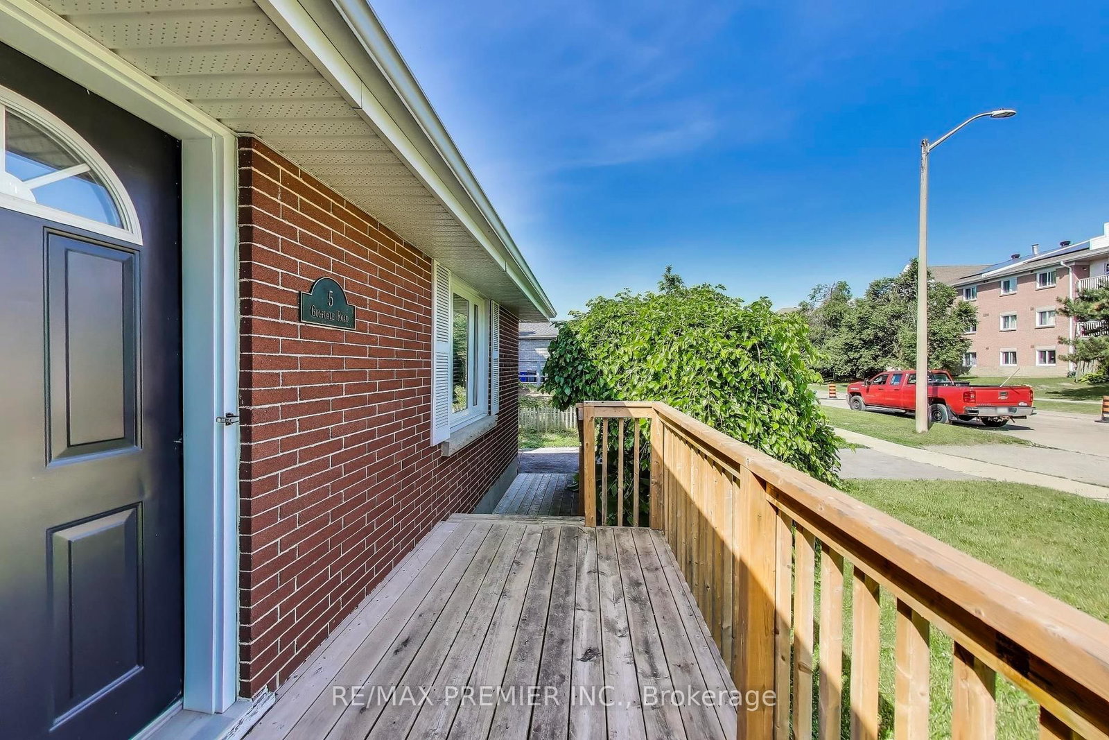 Listing Image 3