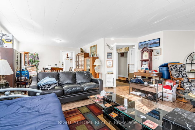 Apartment A - 32 Matchedash Street N