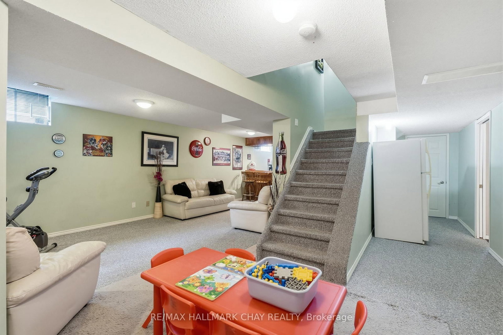 Detached House for sale at 9 Grasett Crescent, Barrie, Ontario, L4N 6Z8 - West Bayfield - MLS: S12837102