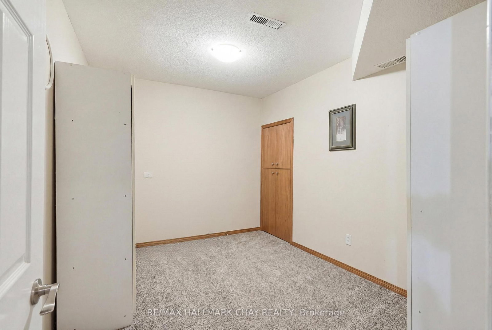 Detached House for sale at 9 Grasett Crescent, Barrie, Ontario, L4N 6Z8 - West Bayfield - MLS: S12837102