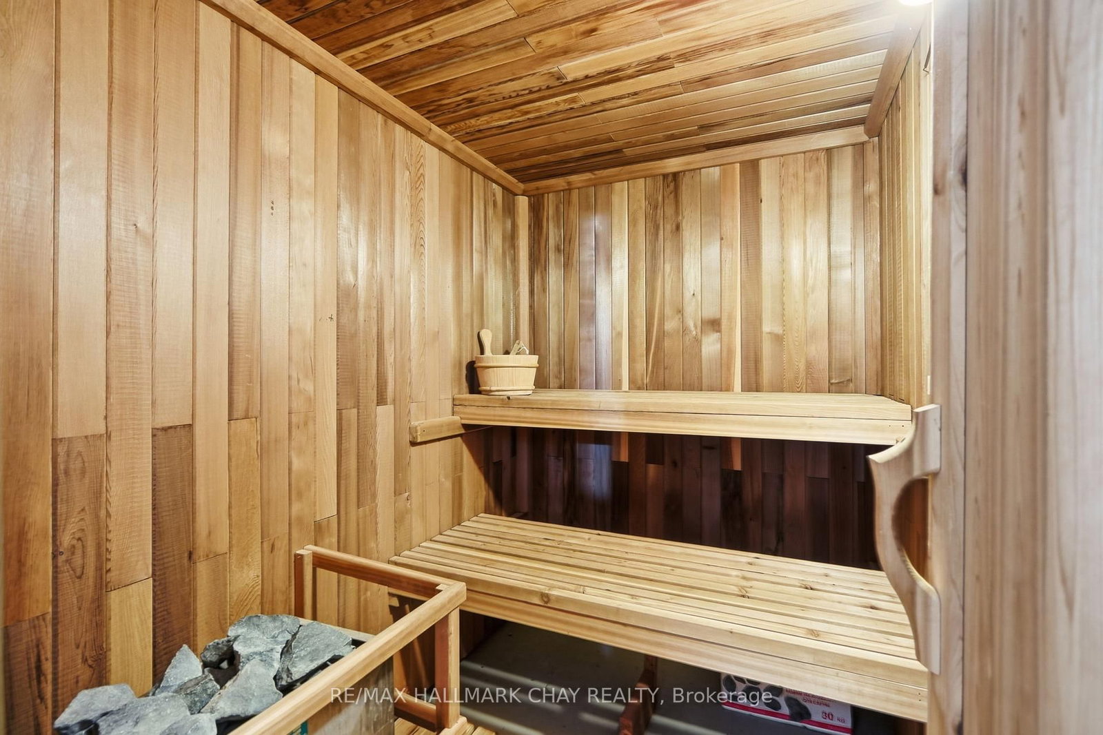 Detached House for sale at 9 Grasett Crescent, Barrie, Ontario, L4N 6Z8 - West Bayfield - MLS: S12837102