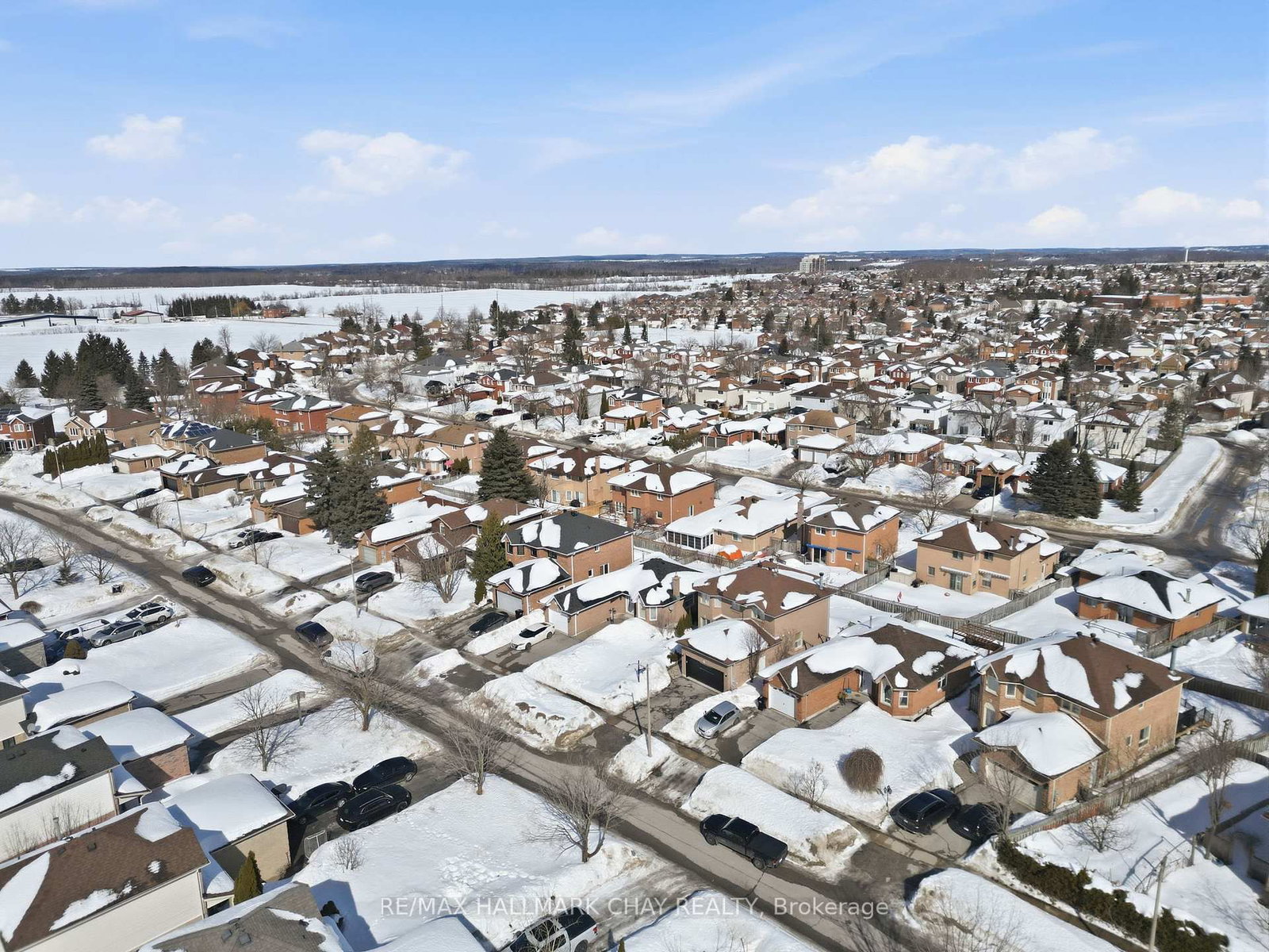 Detached House for sale at 9 Grasett Crescent, Barrie, Ontario, L4N 6Z8 - West Bayfield - MLS: S12837102