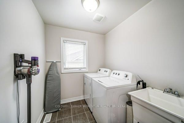 Semi-Detached House for sale at 139 Isabella Drive, Orillia, Ontario, L3V 8K7 - Orillia - MLS: S12837658