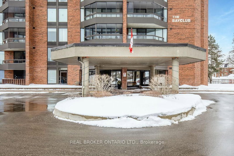 208 - 181 Collier St, Barrie, L4M 5L6 | Image 3