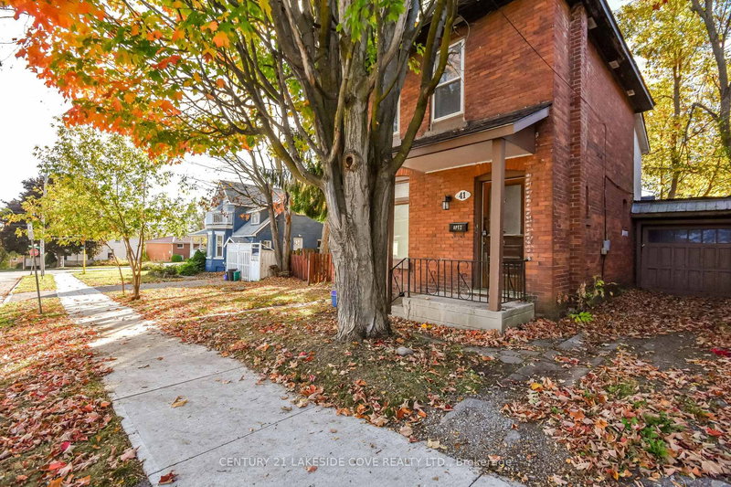 41 Albert St N, Orillia, L3V 5K3 | Image 2