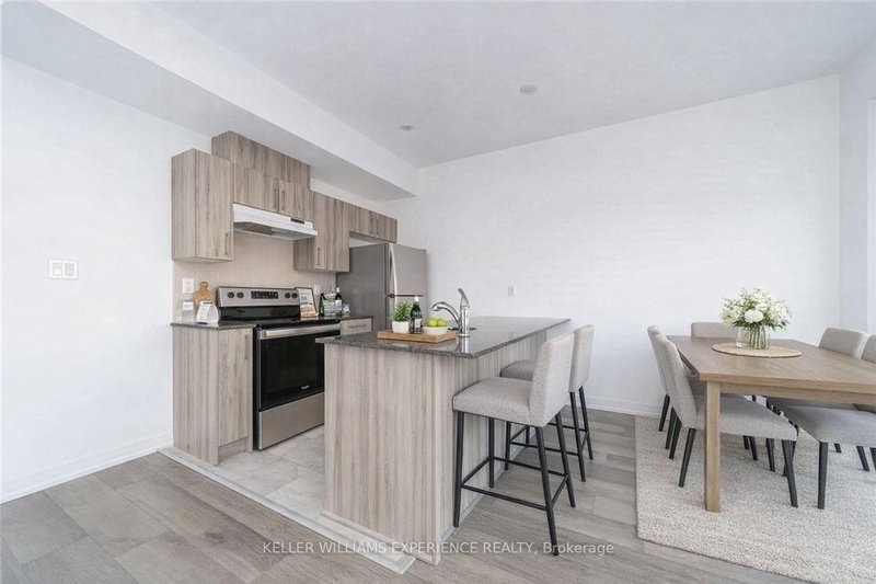 32 Fairlane Ave, Barrie, L9J 0M9 | Image 3