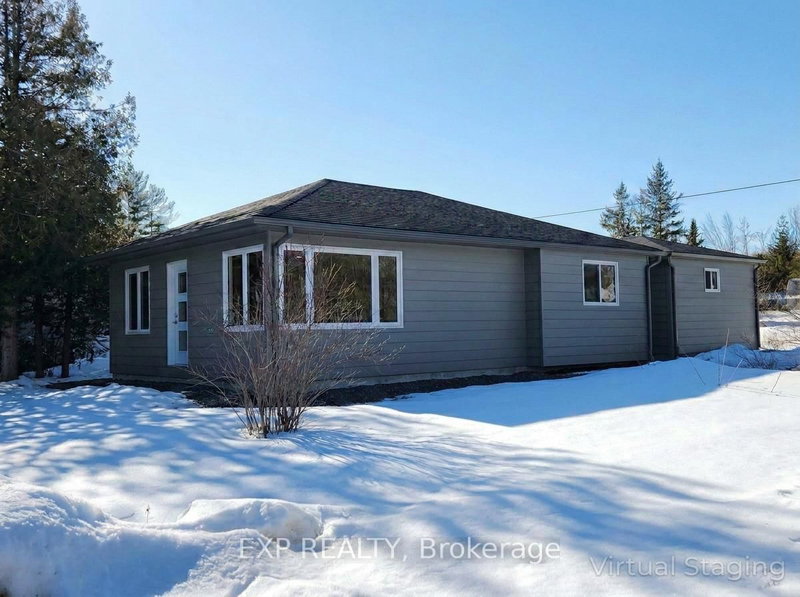 home for sale on 71 Lakeshore Road E