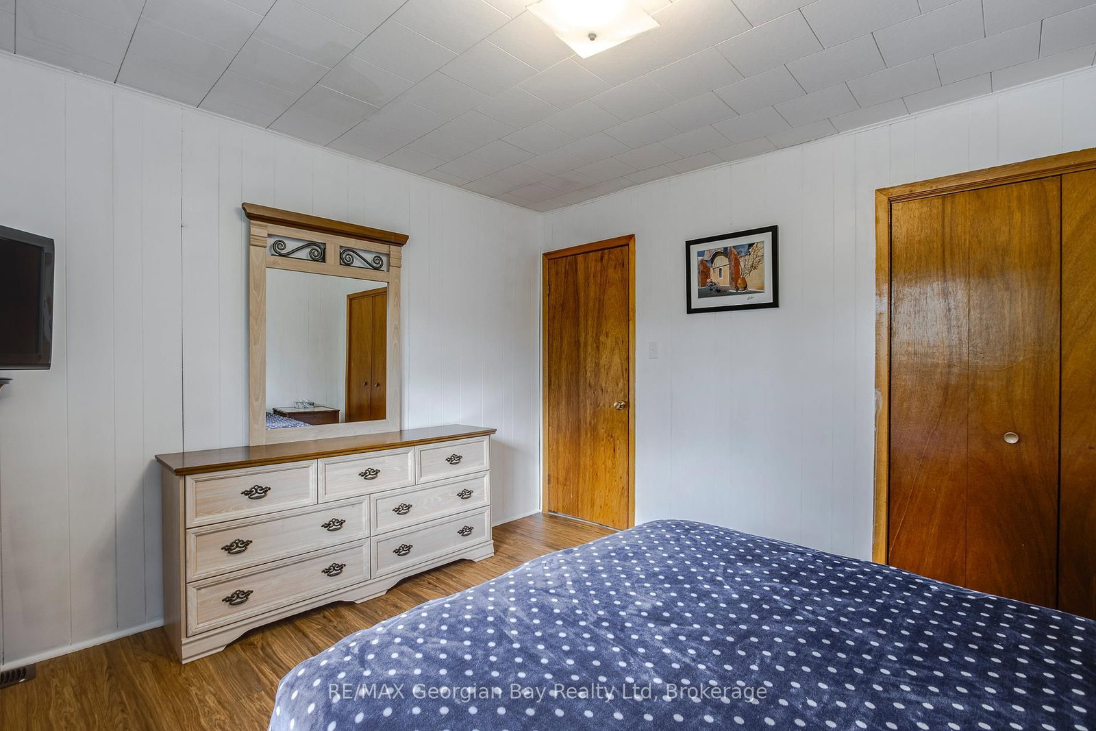 Detached House for sale at 69 Albert Avenue, Tiny, Ontario, L0L 2J0 - Rural Tiny - MLS: S12839214