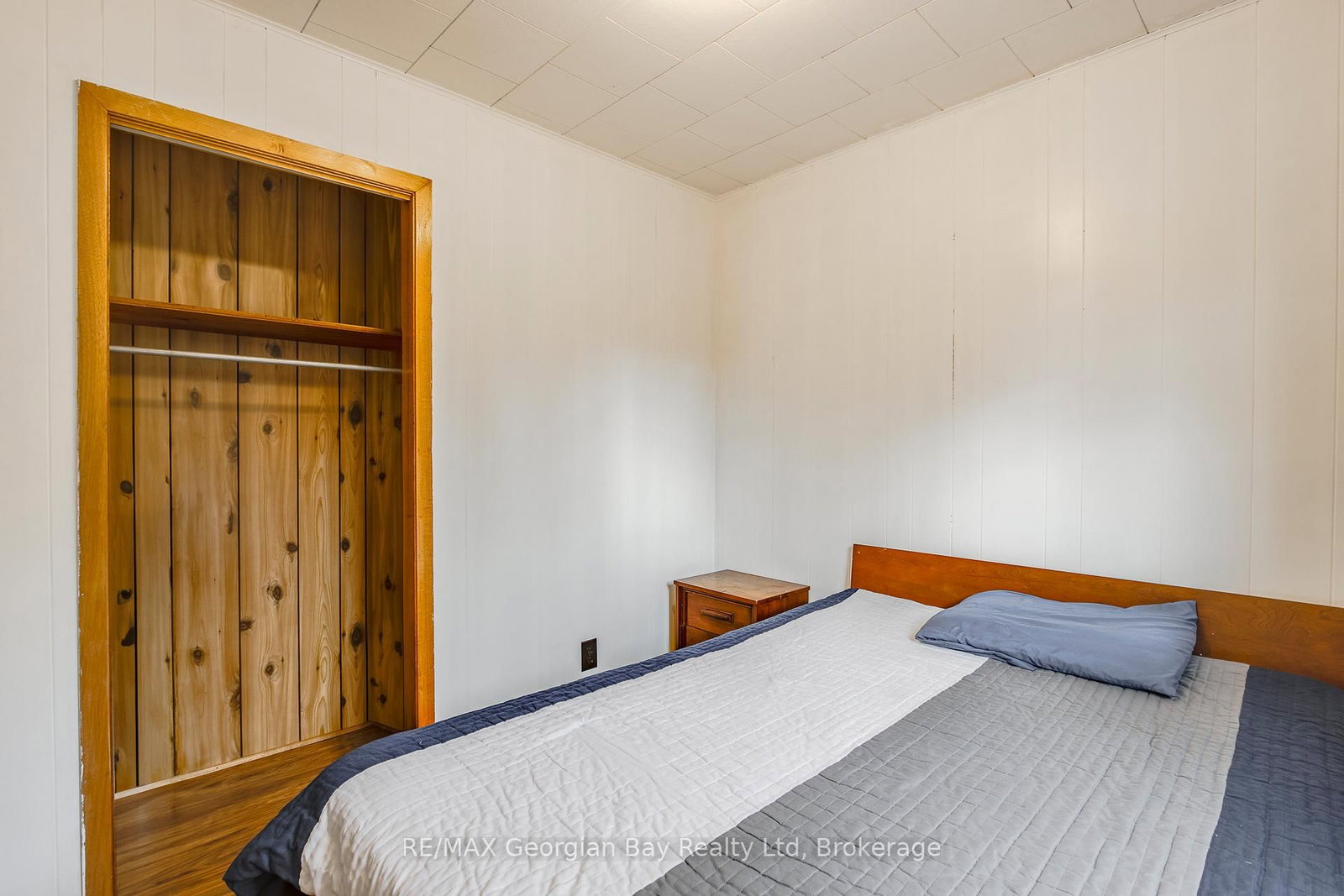 Detached House for sale at 69 Albert Avenue, Tiny, Ontario, L0L 2J0 - Rural Tiny - MLS: S12839214